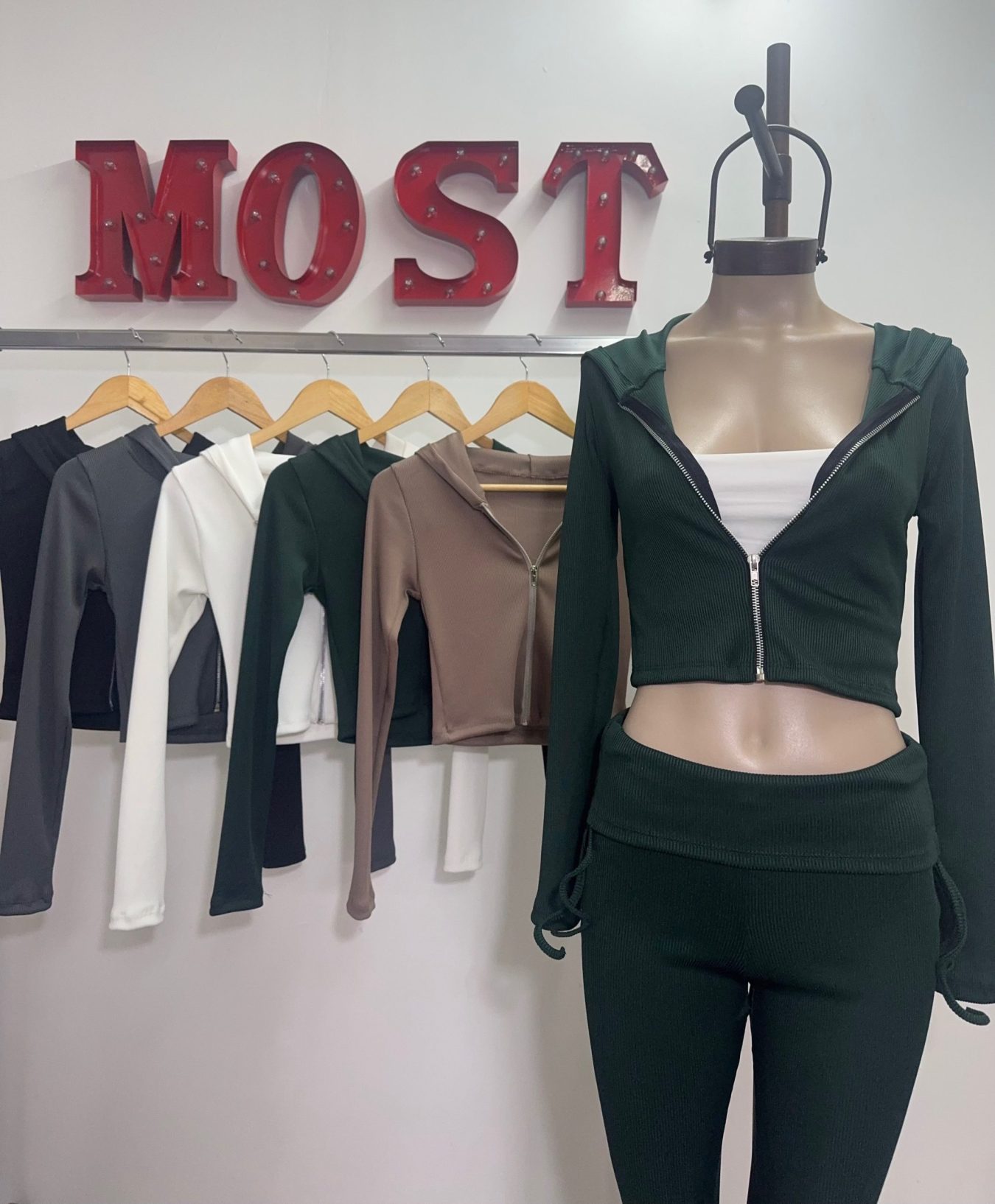 Art. 241-MR Campera con capucha y cierre morley ribb - Imagen 3