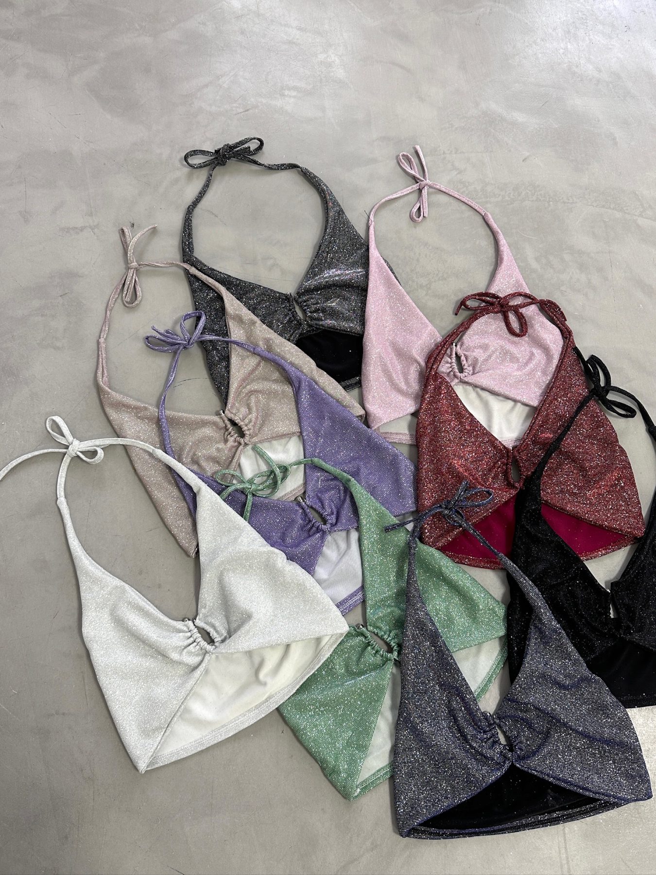 Art. 1534-CB Top glitter hebilla pecho y nudo cuello - Imagen 1