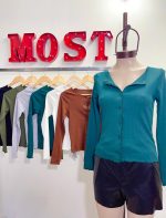 Art. 1375-M(LAR) Remera morley manga larga c/ boton rulette - Imagen 2